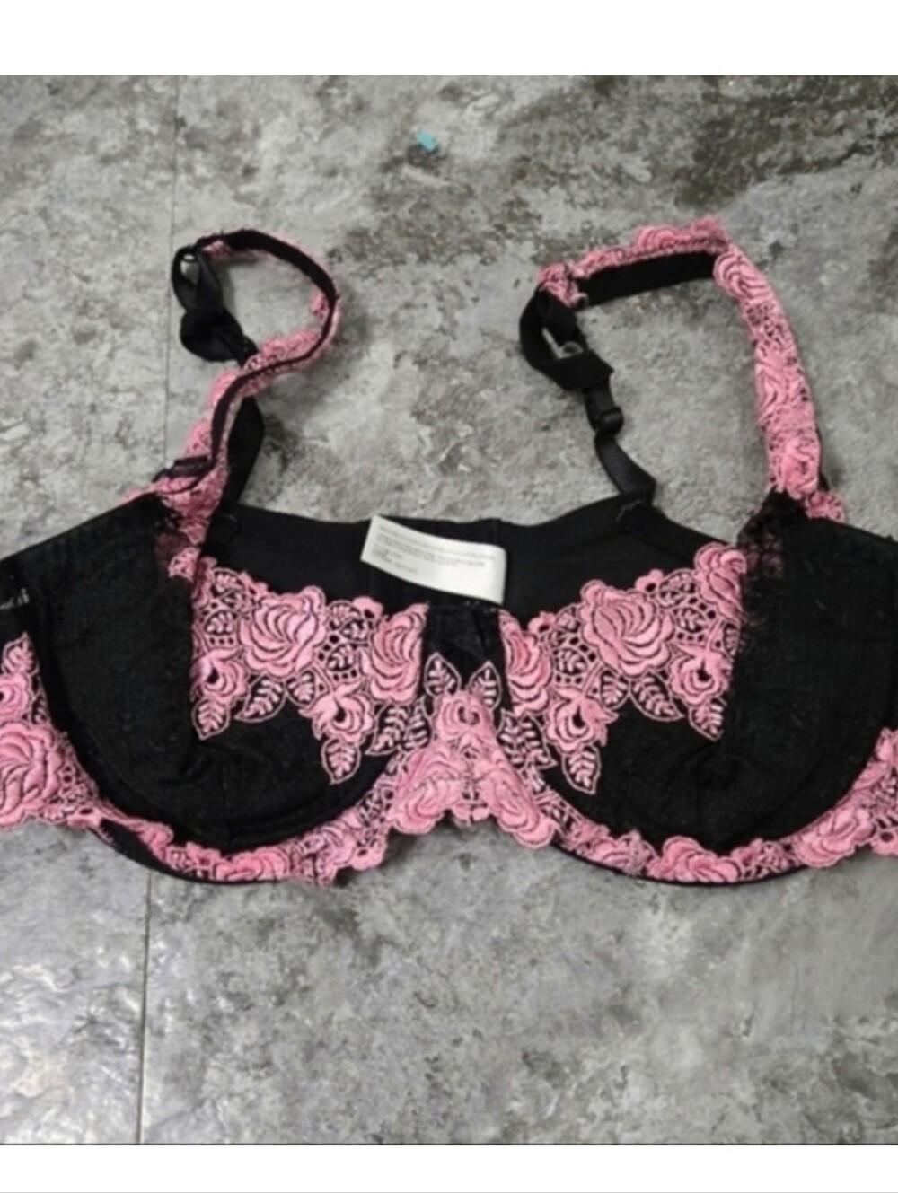 Delicates Bra Black and Pink Floral Lace Valentines Padded Size 38C
